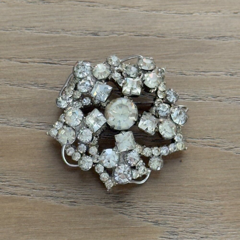Vtg Clear Rhinestone Brooch Pin Silver-Tone Tiered Layered Round Square Stones